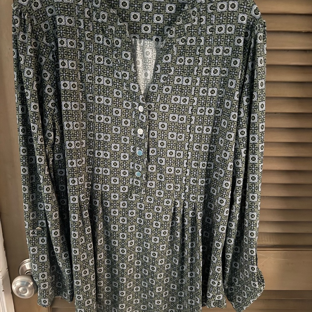 Westport Olive Floral Pattern Pintuck Top/Blouse